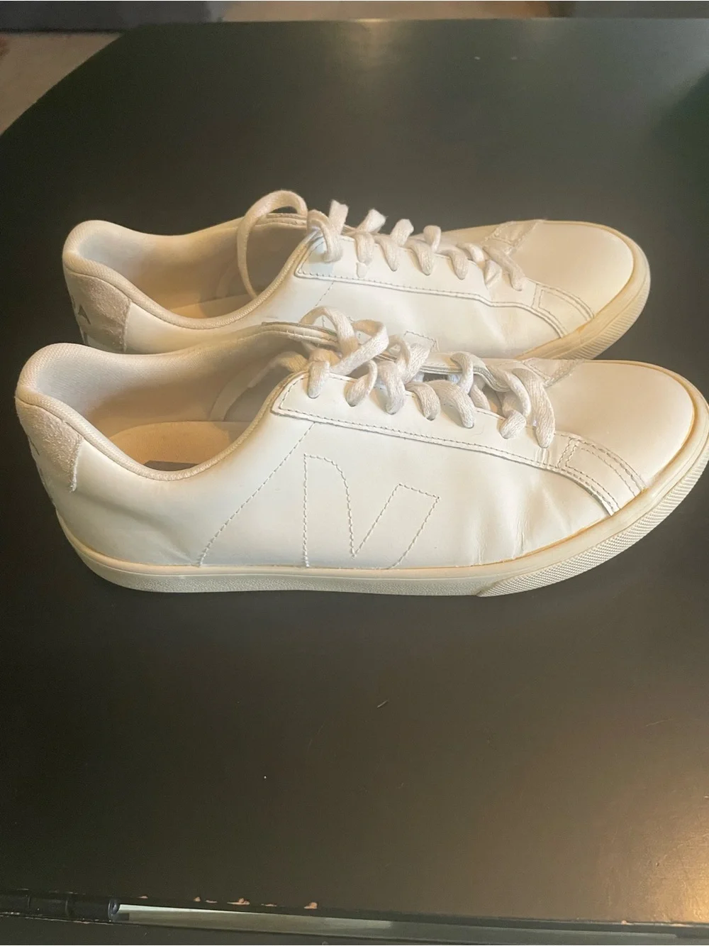 Veja minimal white